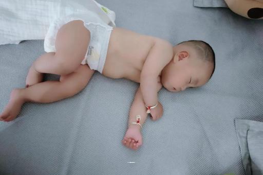 大悟宝宝老打喷嚏怎么办